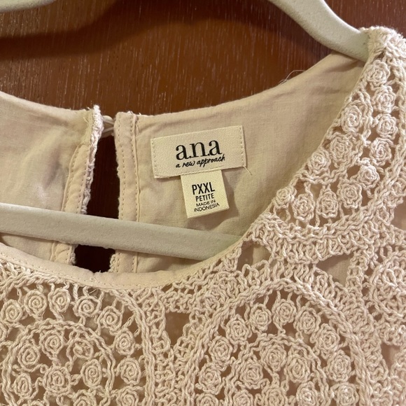 Top - Picture 2 of 5